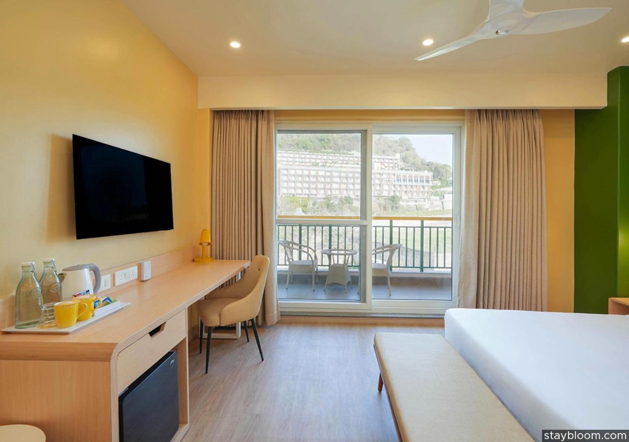 Отель Bloom Boutique - Rishikesh Hills Экстерьер фото